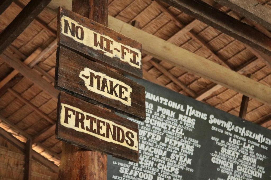 Mad Monkey Koh Rong Samloem Hostel Ко Ронг Санлоем Екстериор снимка
